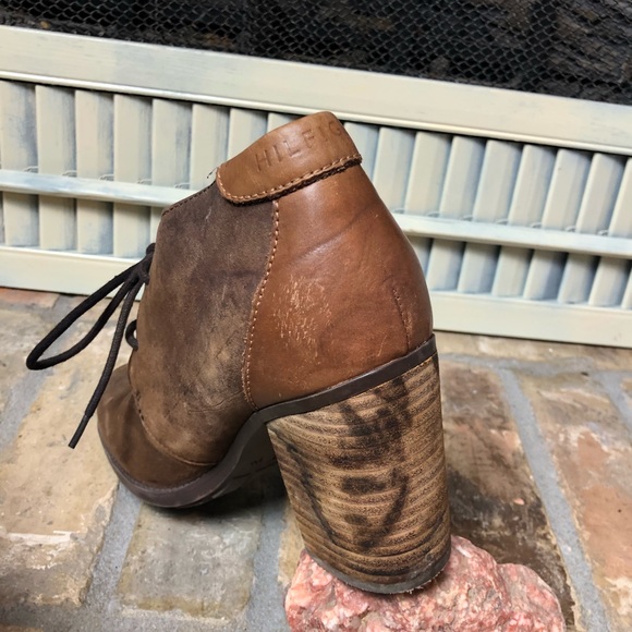 TOMMY HILFIGER Leather tie square block heel upper bootie boots Sz 8 - Picture 12 of 12